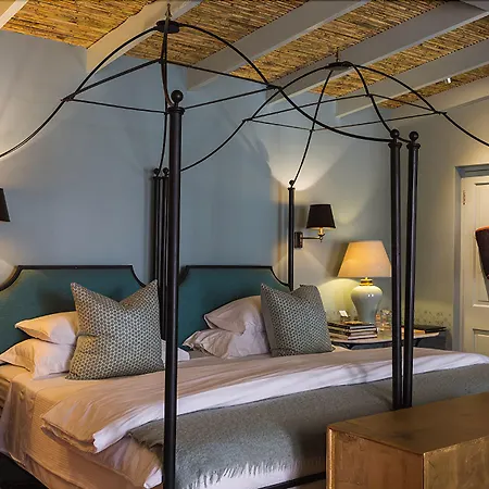 Akademie Street Boutique Hotel-3